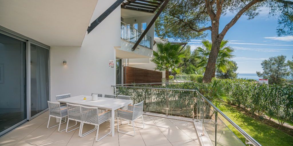 SKY AND SAND MARBELLA - SUPERB MODERN LUXURY TOWN HOUSE