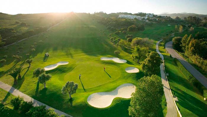 sky and sand marbella luxury properties - Estepona Golf